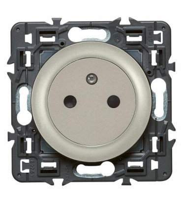 4 prises 2P+T surface  Céliane enjoliveur Titane