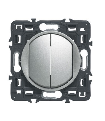 Poussoir + interrupteur va-et-vient Céliane enjoliveur Titane