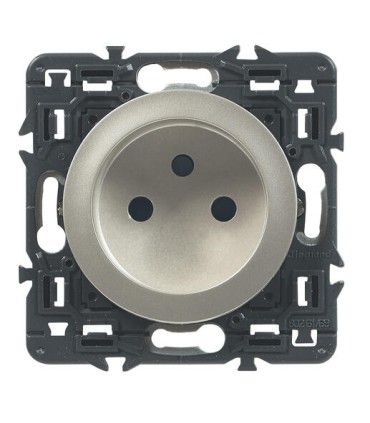 Prise 2 Pôles Sans terre Céliane enjoliveur Titane