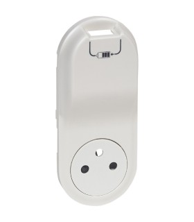 Enjoliveur Céliane pour prise de courant 2P+T Surface et chargeur USB semi encastré - Blanc