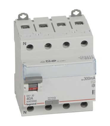 Interrupteur différentiel DX³-ID 40A -type AC - 300mA-  4P- 400V~ vis/vis - départ bas - 4M