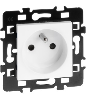 PACK 50 Prises 2P+T + Enjoliveur Eur'ohm Esprit