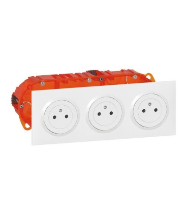 Dooxie Kit triple prise 2P+T Surface 16A précâblées finition blanc