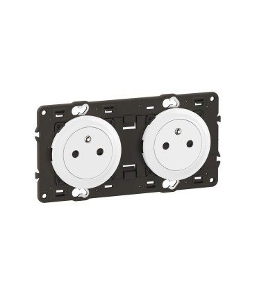 Céliane Double prise 2P+T Surface précâblée enjoliveurs Blanc et support