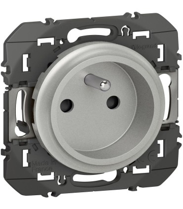 Prise Dooxie easyréno 2P+T faible profondeur  16A finition alu