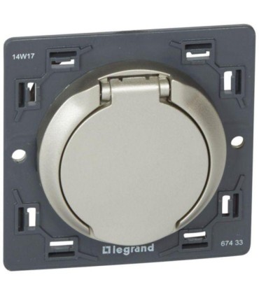 Prise d'aspiration centralisée Céliane contact électrique livrée avec enjoliveur Titane