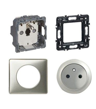 Prise de courant avec terre 16a Céliane complète Titane