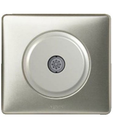 Prise TV simple blindée Céliane complète Titane