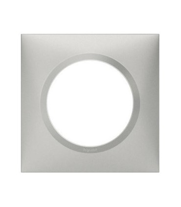 Lot de 6 interrupteurs ou va-et-vient Dooxie 10AX livrés avec plaques carrées alu