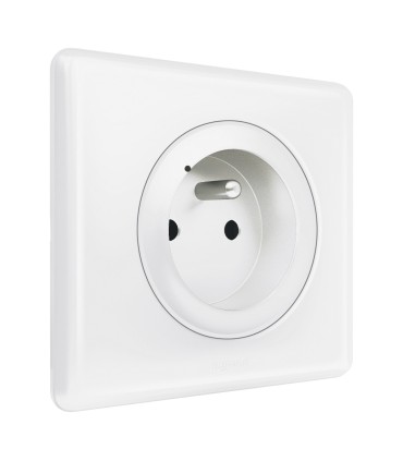 Prise connectée  Céliane with Netatmo 16A bornes automatiques complète blanche
