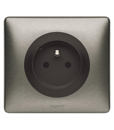 Prise connectée Céliane with Netatmo 2P+T 16A plaque graphite
