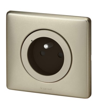 Prise connectée Céliane with Netatmo 16A- plaque Titane