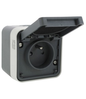 Prise étanche complète Cubyko 2P+T saillie grise