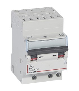 Disjoncteur DX³ 4500 - auto/vis - tripolaire 400 V~ 20A - 6kA - courbe C - 3 mod