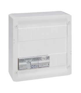 Coffret Multimédia Basique avec brassage - équipé et précâblé 4 prises RJ 45