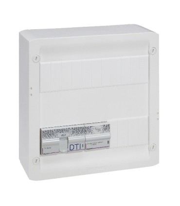 Coffret Multimédia Basique avec brassage - équipé et précâblé 4 prises RJ 45