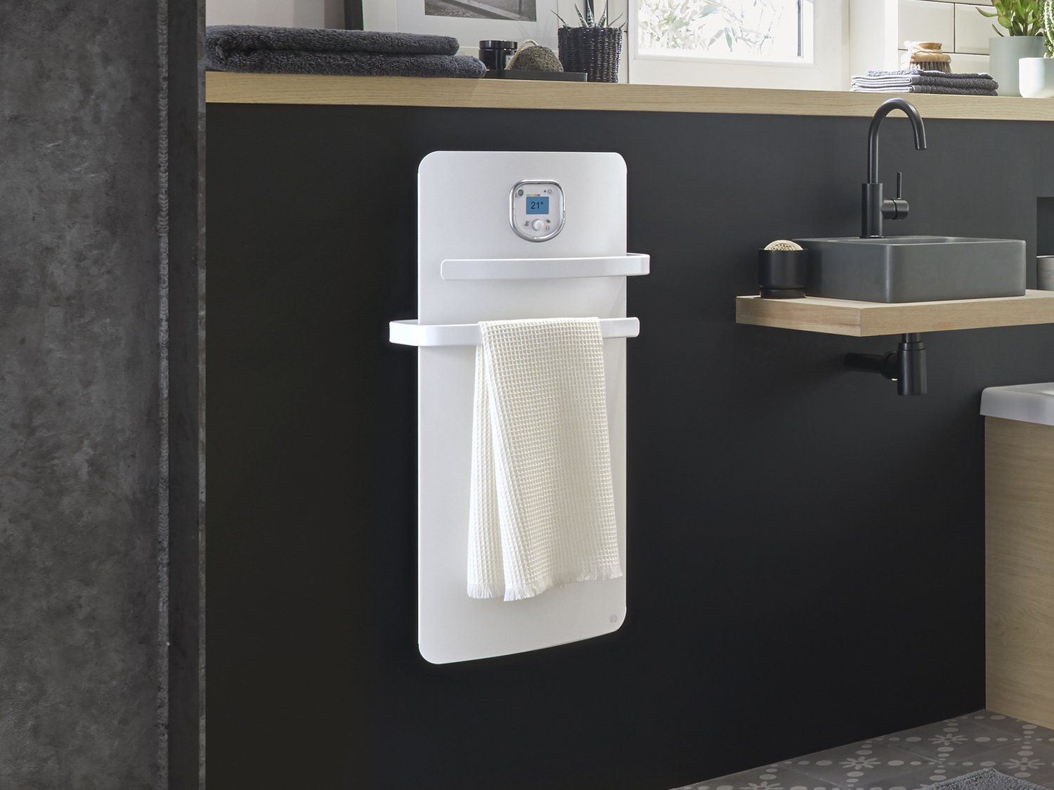 Sèche serviettes compact Helia