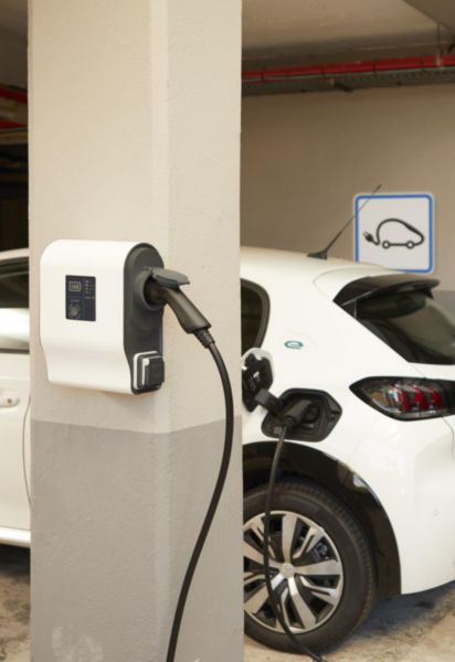 Borne de recharge Legrand